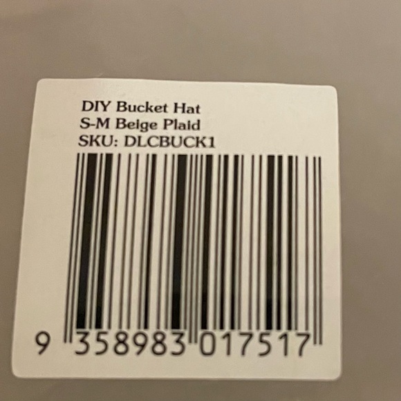 Lack of Color NWT Devon Lee Carlson Collaboration Green Plaid/Beige Bucket Hat - Picture 14 of 15